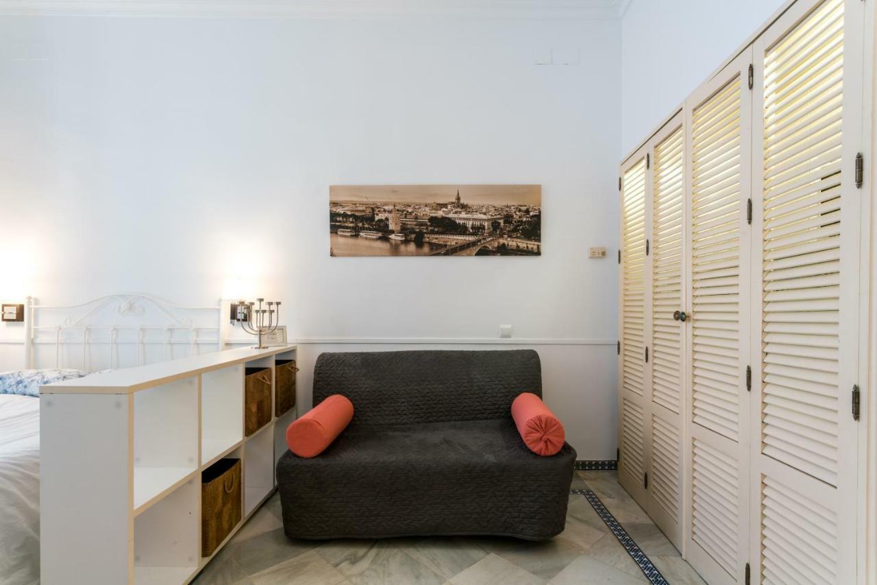 Holidays Isbilia Centro By Valcambre Sevilla Exteriér fotografie