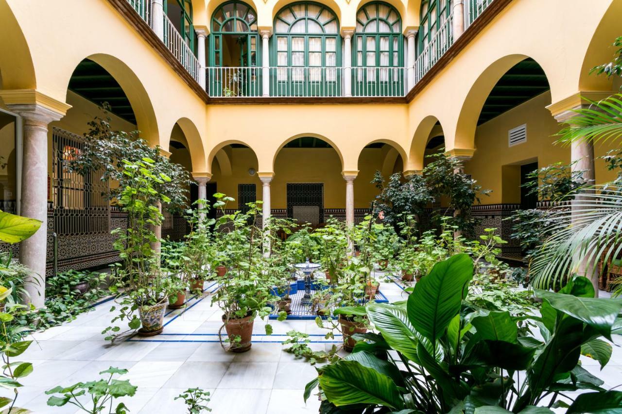 Holidays Isbilia Centro By Valcambre Sevilla Exteriér fotografie